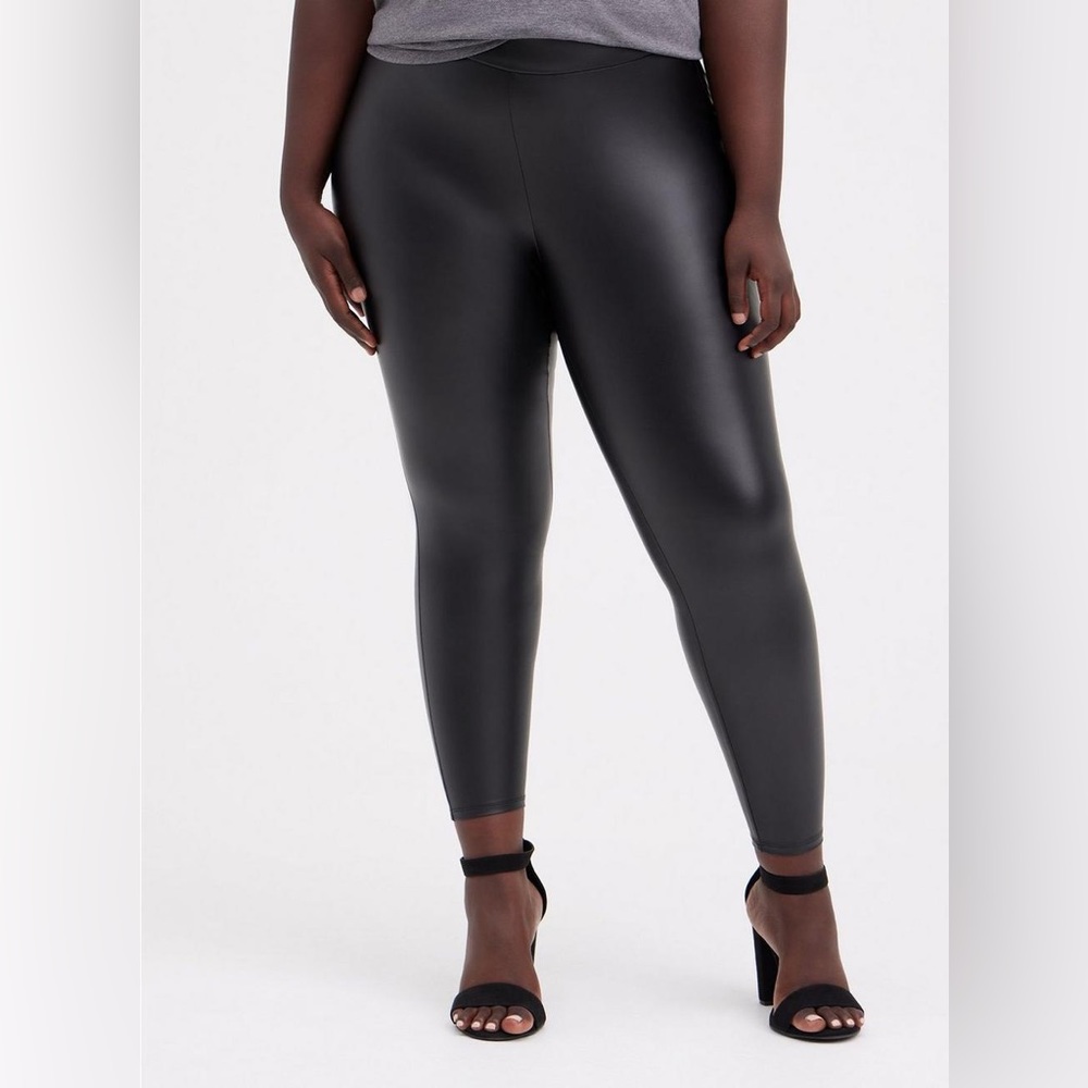 Torrid Faux Leather Leggings Grey Size 1x